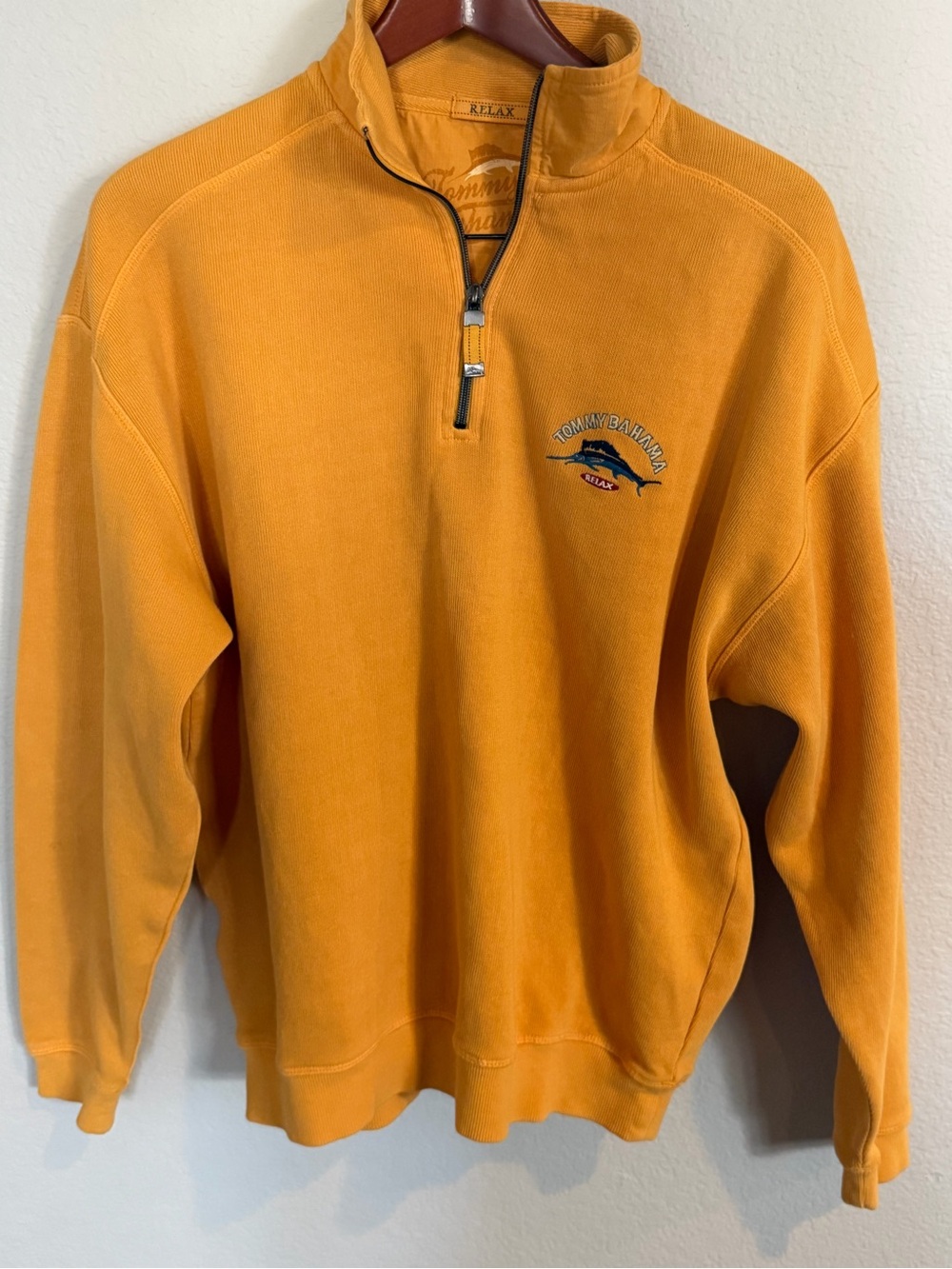 Tommy Bahama Relax Men’s Orange 1/4 Zip Sweater Medium